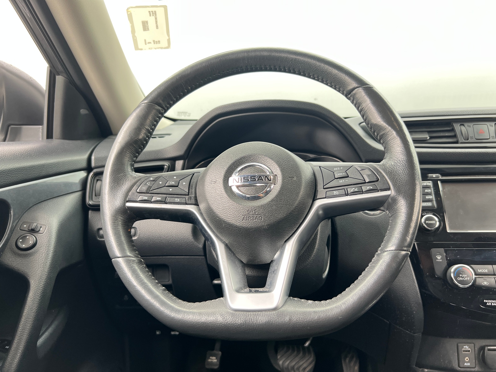 Thumbnail: 2017 Nissan Rogue - 5