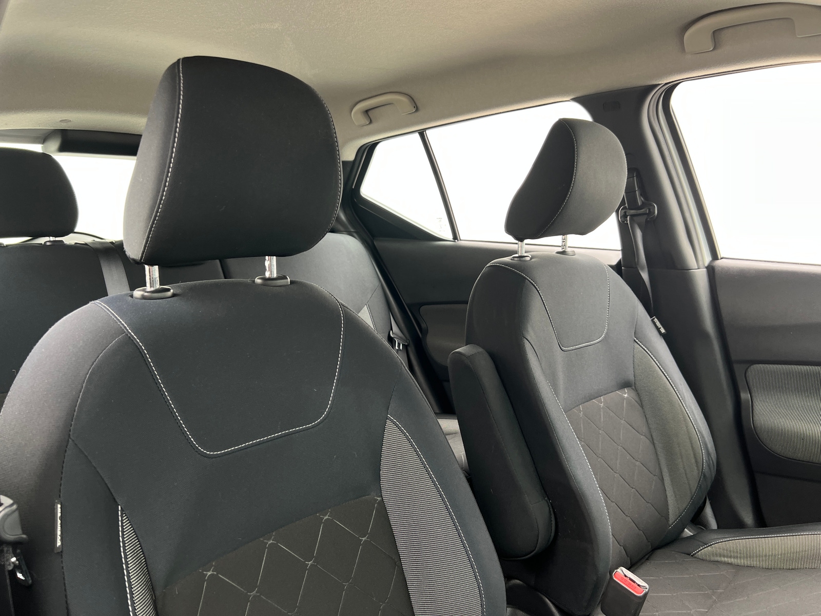 Thumbnail: 2018 Nissan Kicks - 2