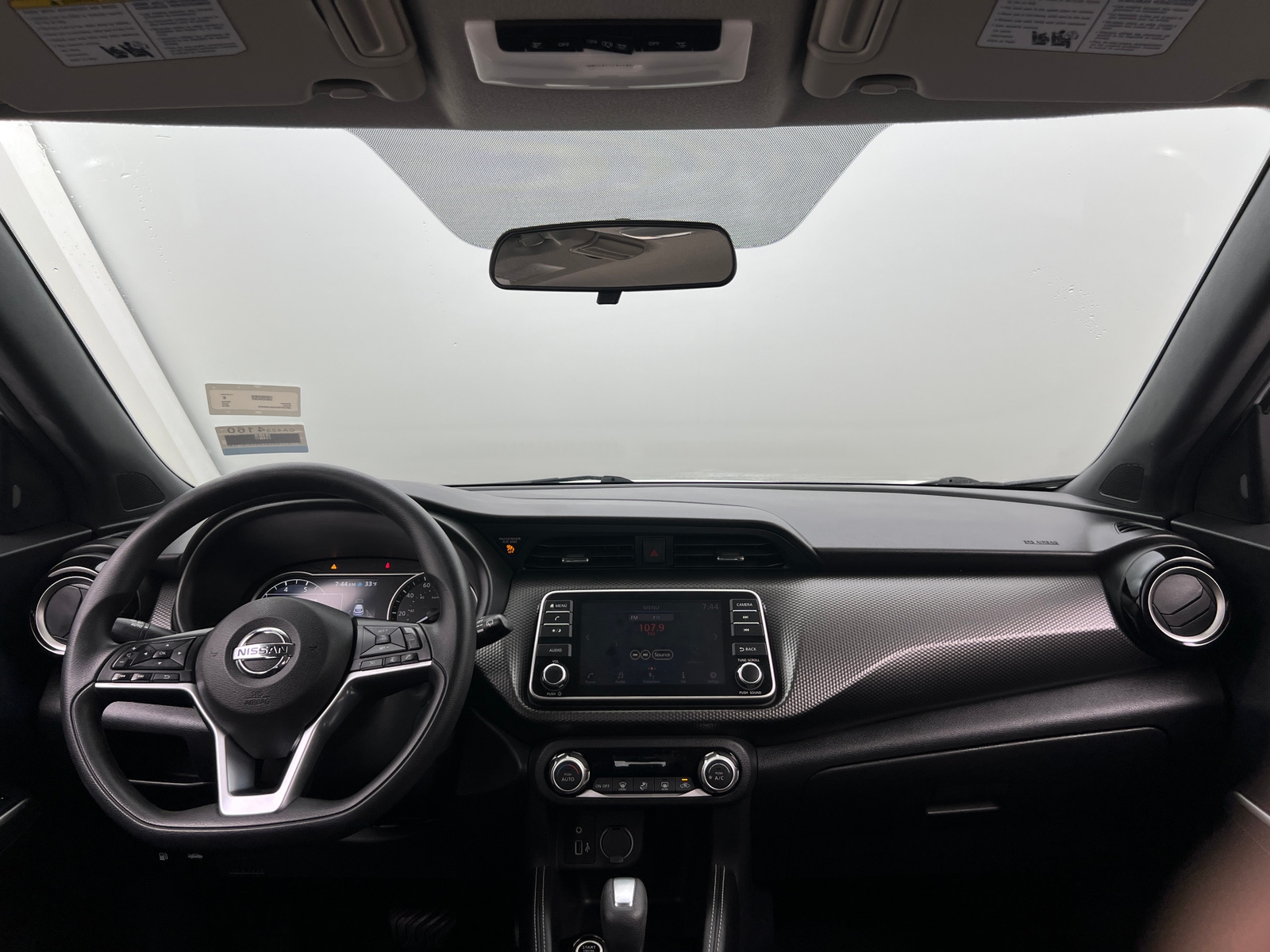 Thumbnail: 2018 Nissan Kicks - 3