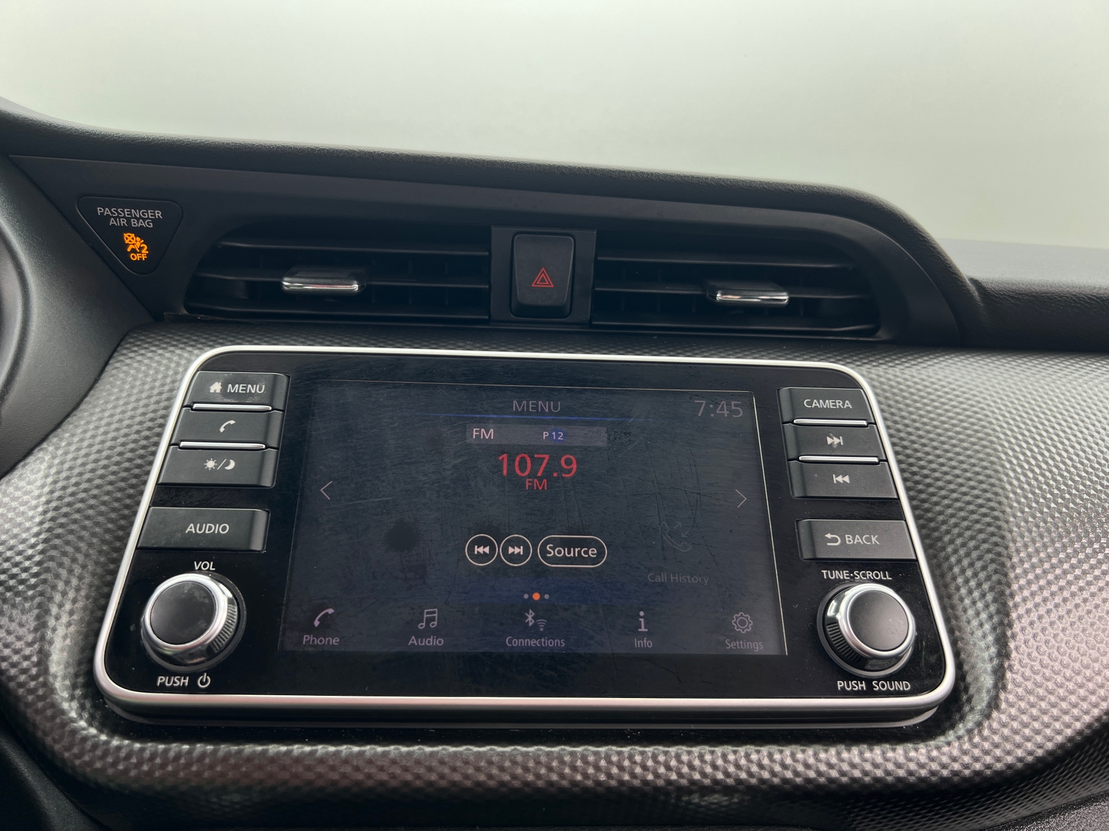 Thumbnail: 2018 Nissan Kicks - 4