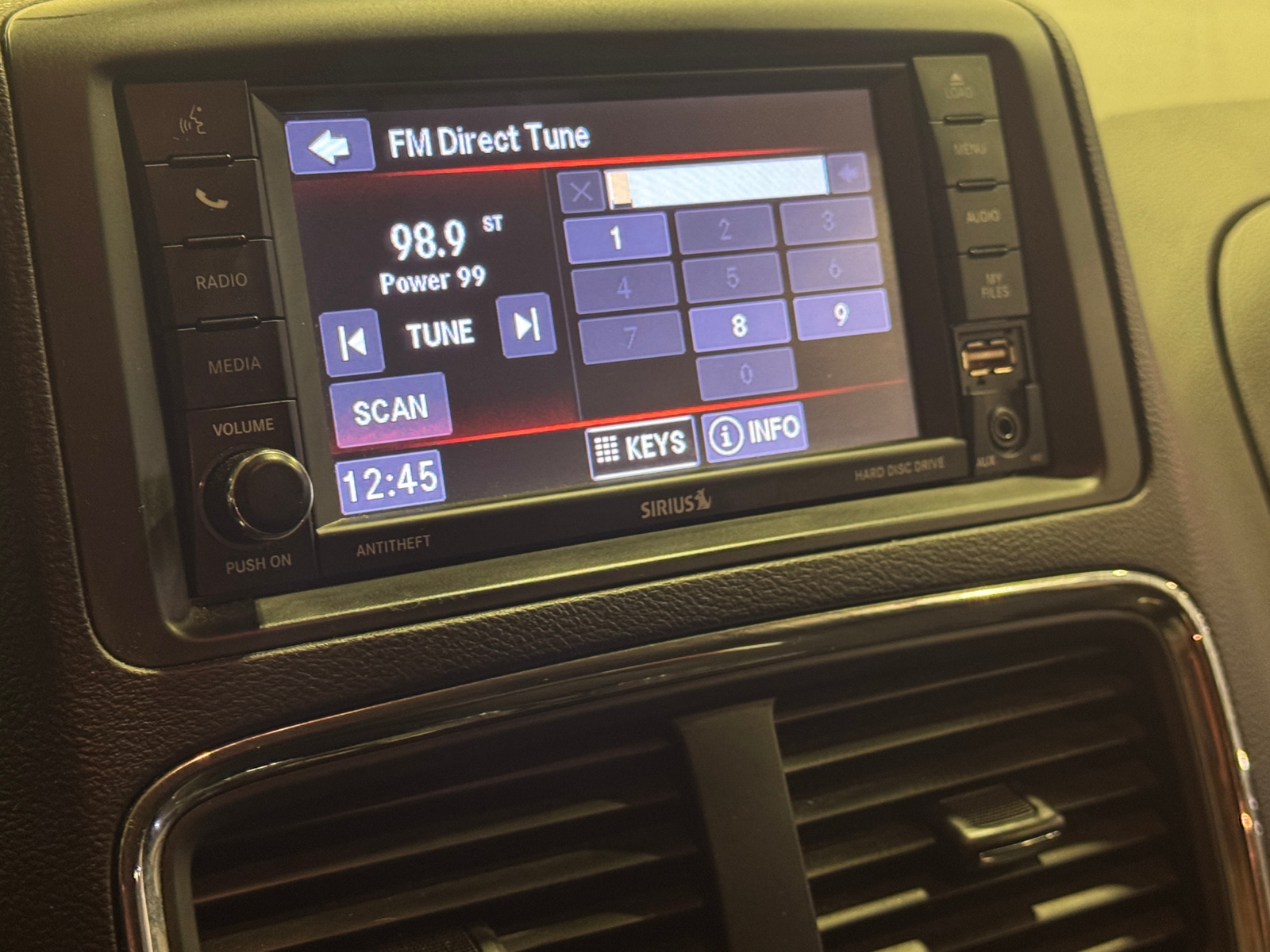 Thumbnail: 2019 Dodge Grand Caravan - 4