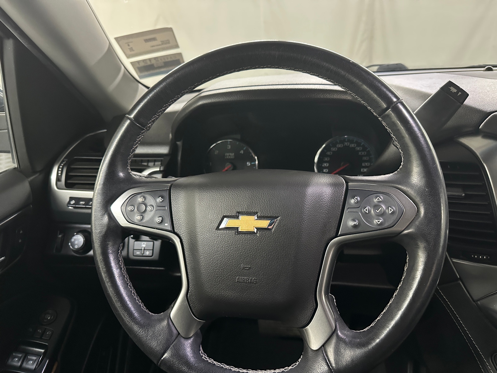 Thumbnail: 2019 Chevrolet Suburban - 5