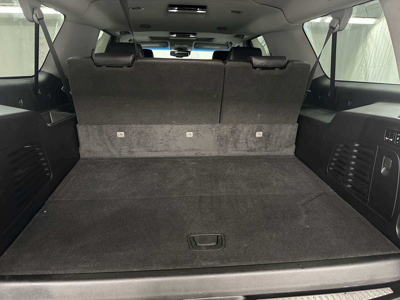 Thumbnail: 2019 Chevrolet Suburban - 7