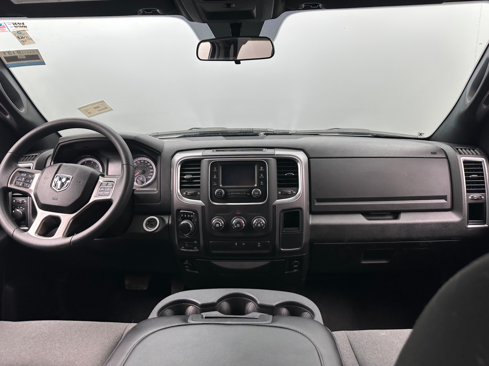 Thumbnail: 2022 RAM 1500 Classic - 3