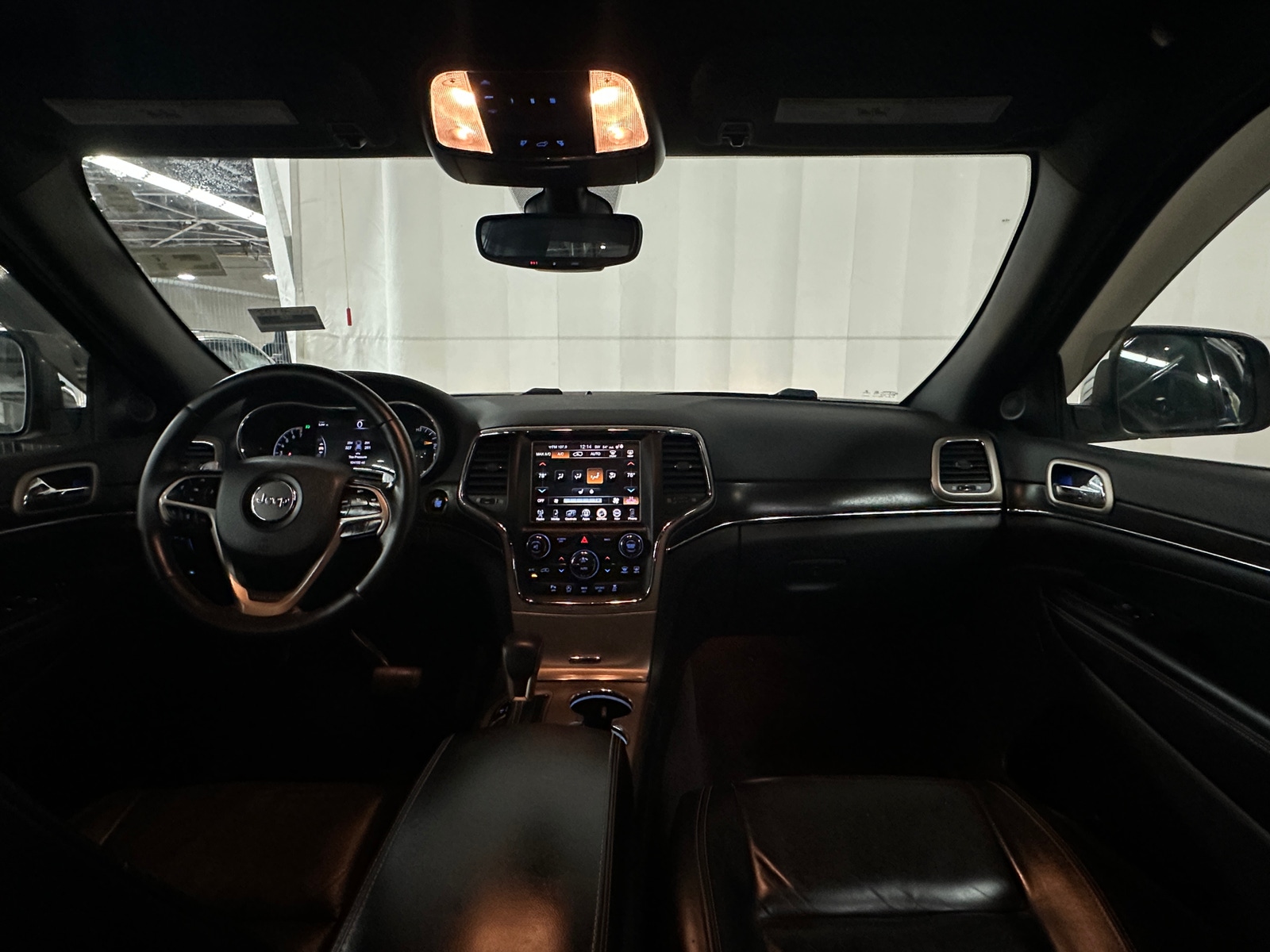 Thumbnail: 2017 Jeep Grand Cherokee - 2