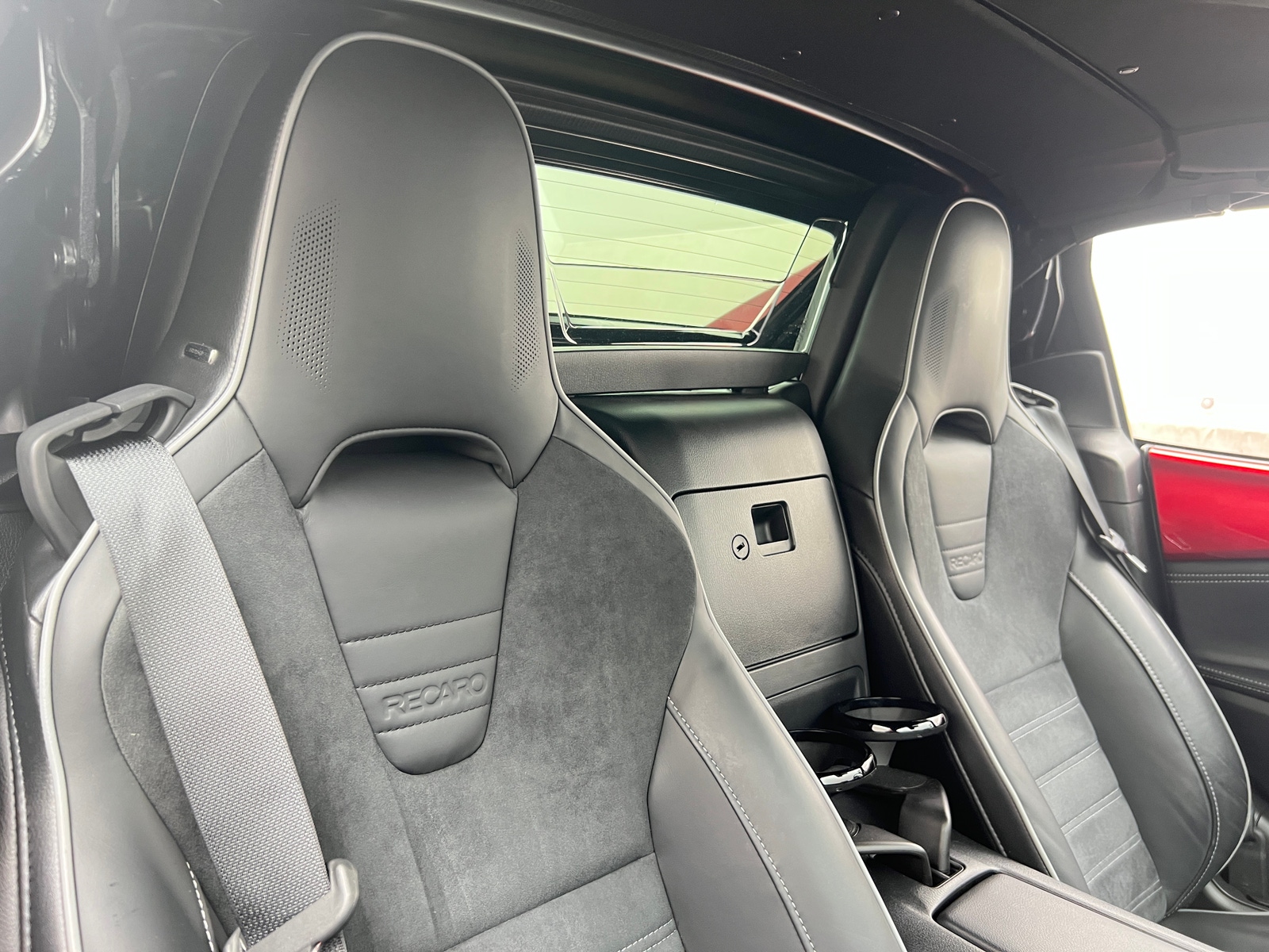 Thumbnail: 2023 Mazda MX-5 Miata - 2