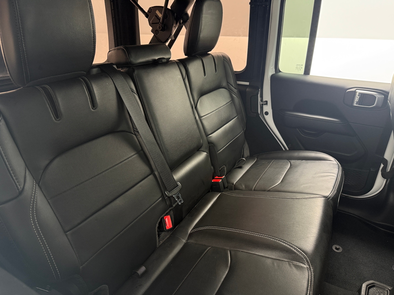 Thumbnail: 2022 Jeep Wrangler - 5