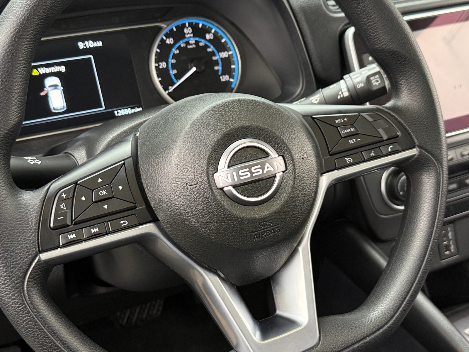 Thumbnail: 2025 Nissan Leaf - 5