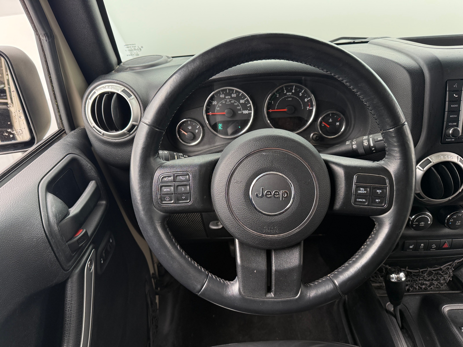 Thumbnail: 2017 Jeep Wrangler - 4