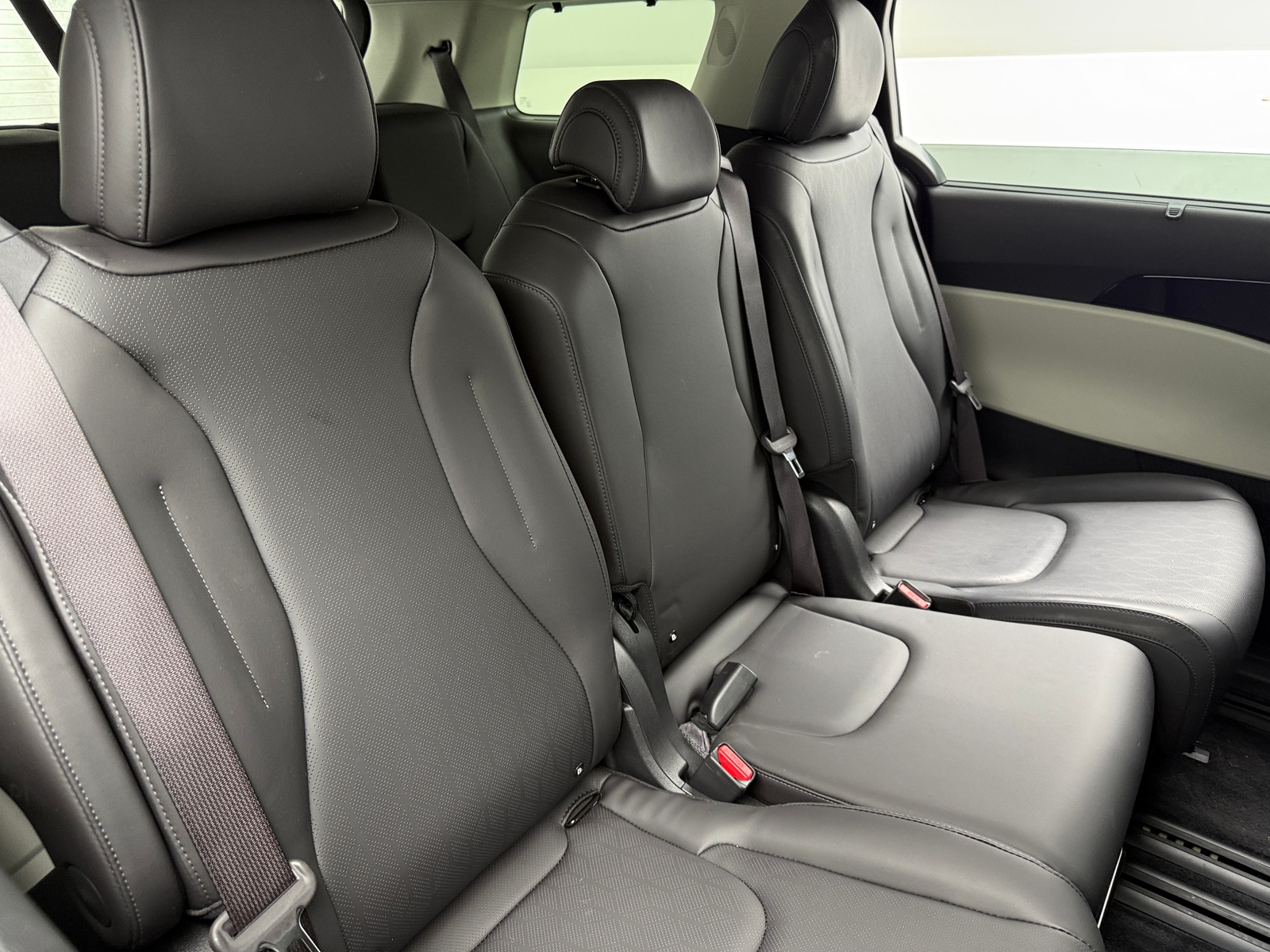 Thumbnail: 2024 Kia Carnival - 5