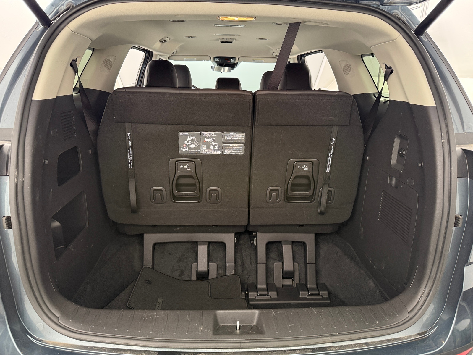 Thumbnail: 2024 Kia Carnival - 6