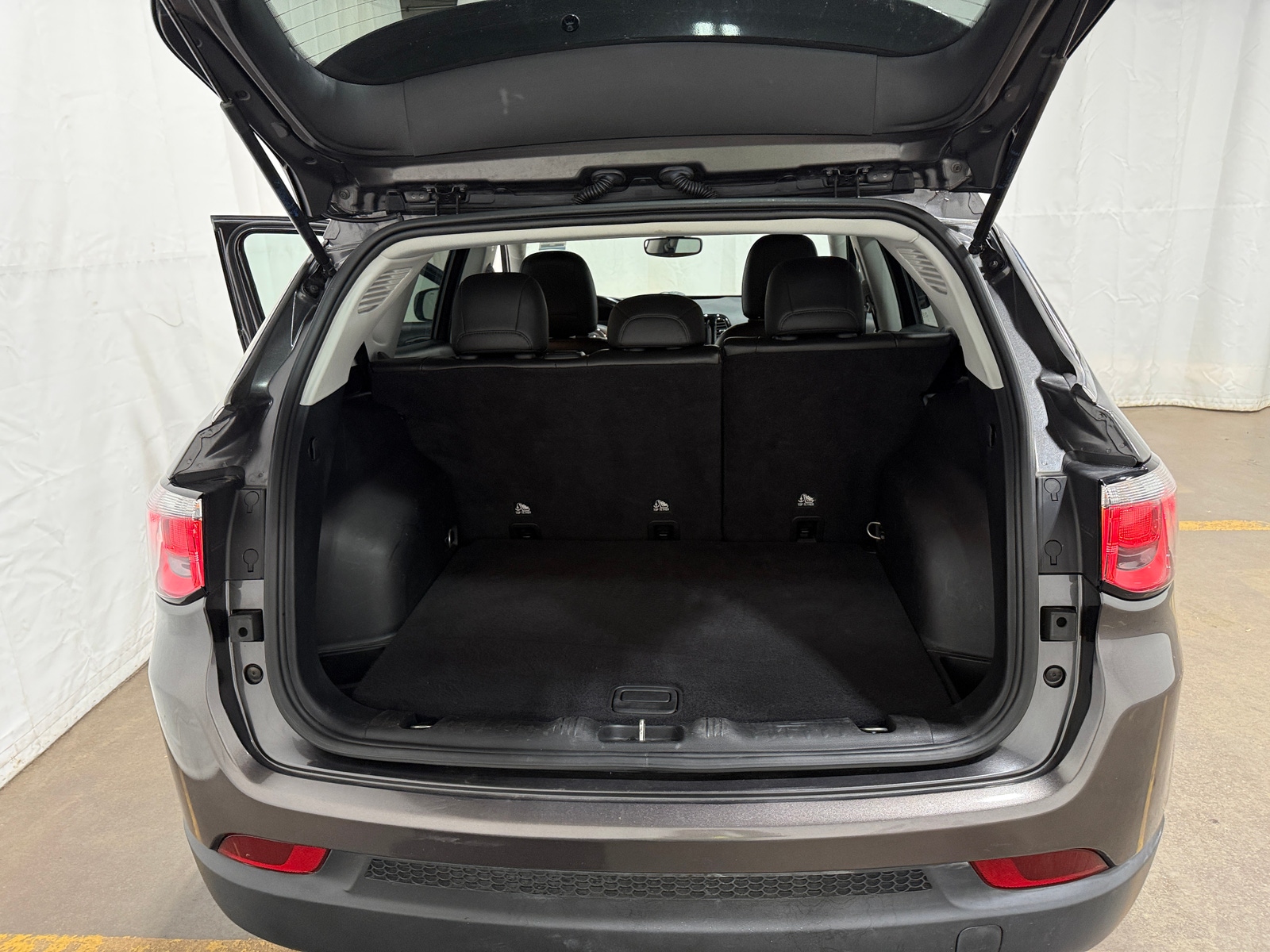 Thumbnail: 2020 Jeep Compass - 6