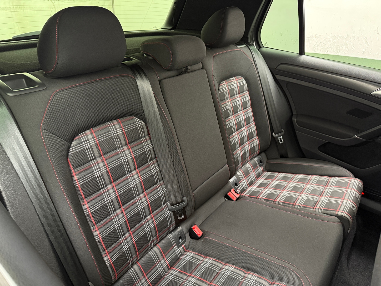 Thumbnail: 2019 Volkswagen Golf - 6