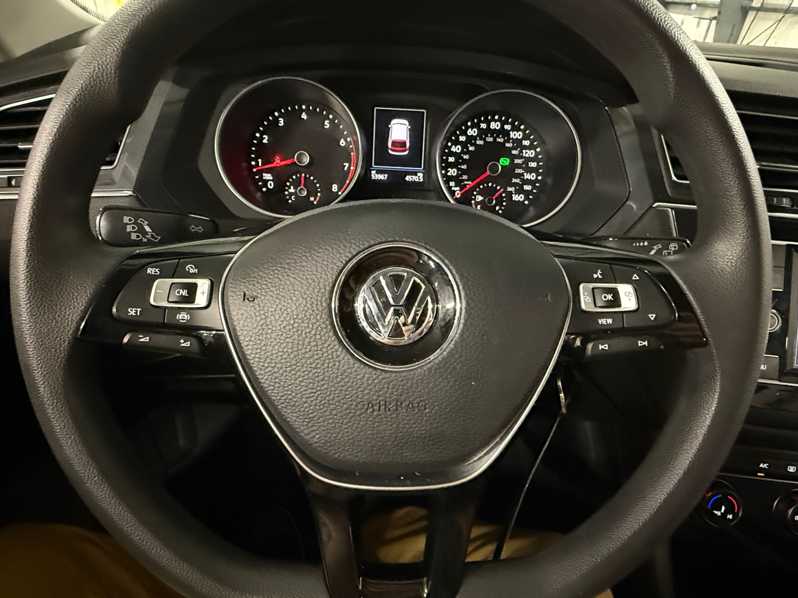 Thumbnail: 2020 Volkswagen Tiguan - 5