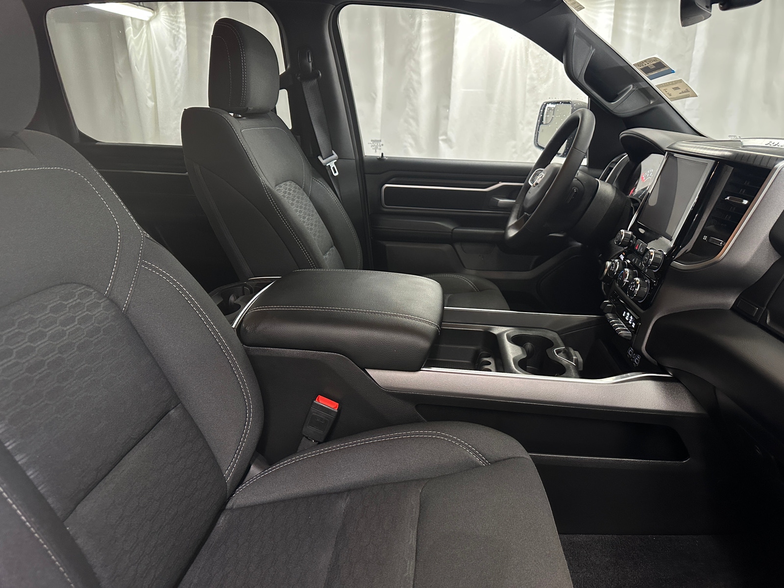 Thumbnail: 2025 RAM 1500 - 2