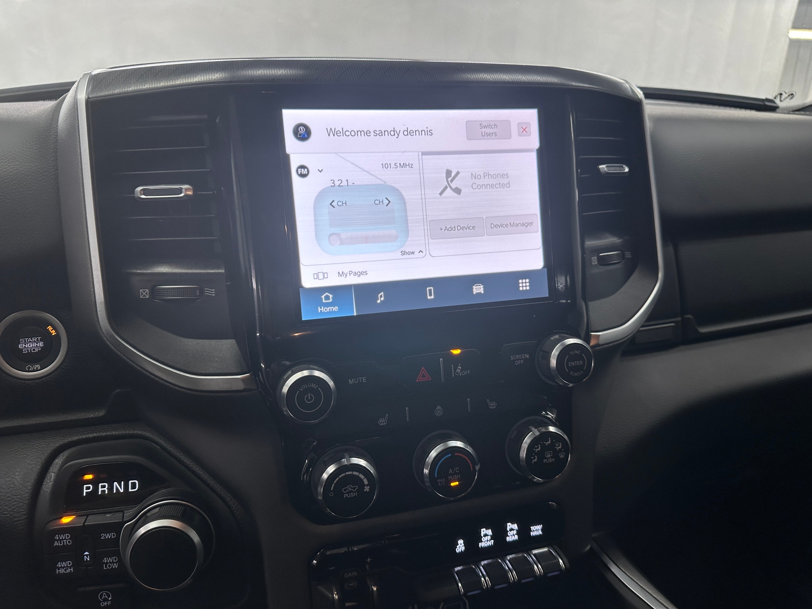 Thumbnail: 2025 RAM 1500 - 4