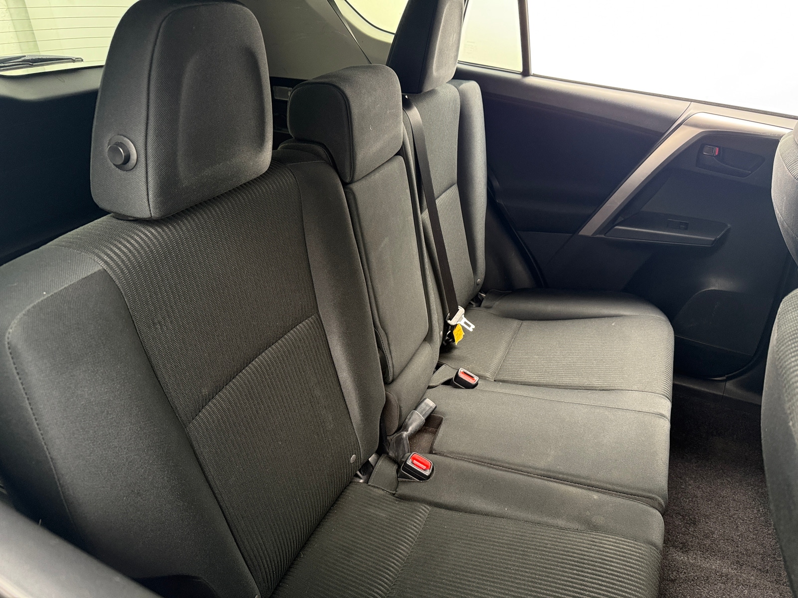 Thumbnail: 2018 Toyota RAV4 - 6