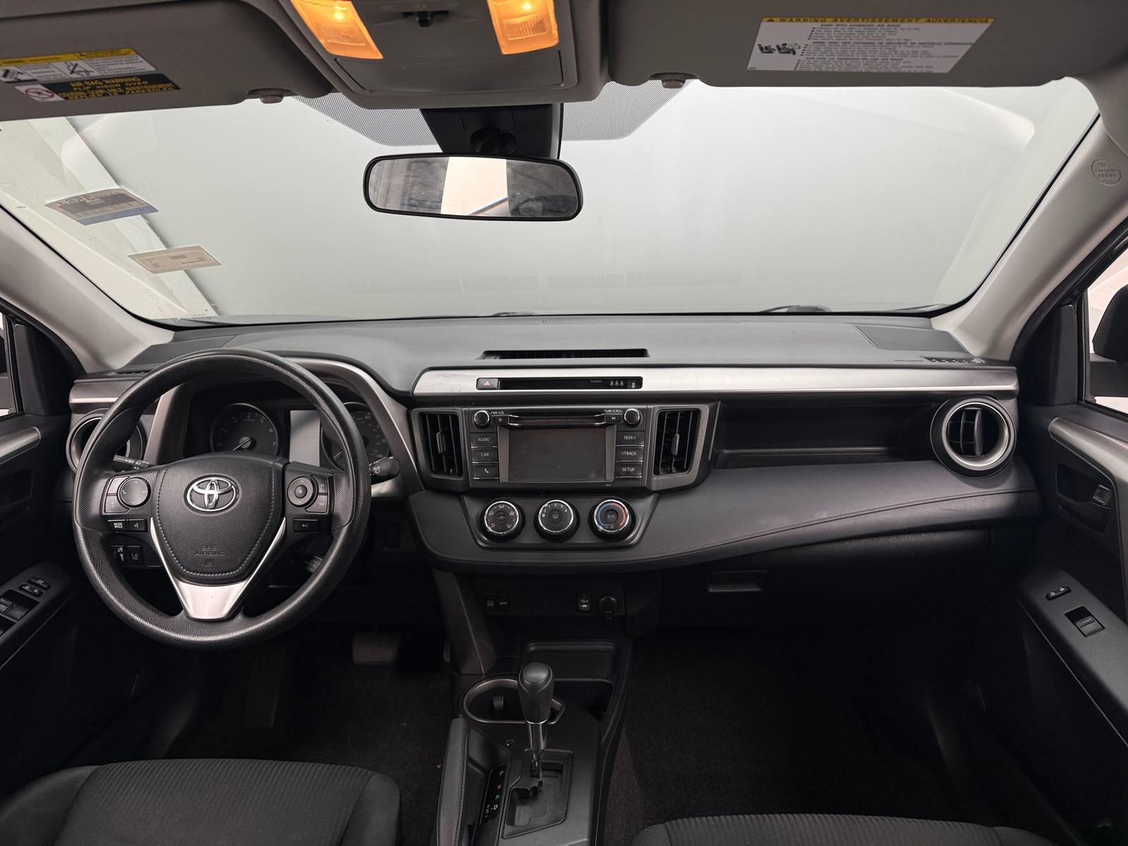 Thumbnail: 2018 Toyota RAV4 - 3