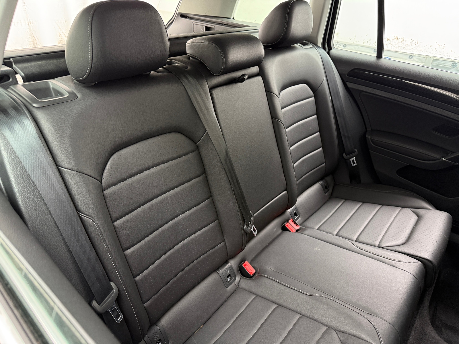 Thumbnail: 2018 Volkswagen e-Golf - 5