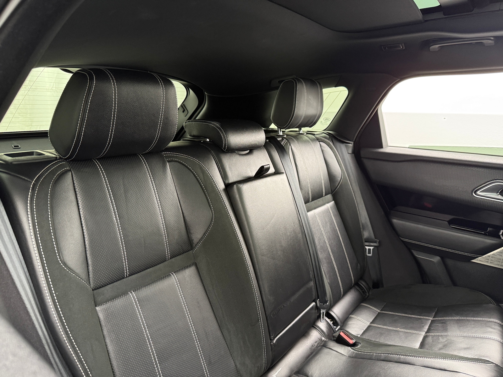 Thumbnail: 2020 Land Rover Range Rover Velar - 5