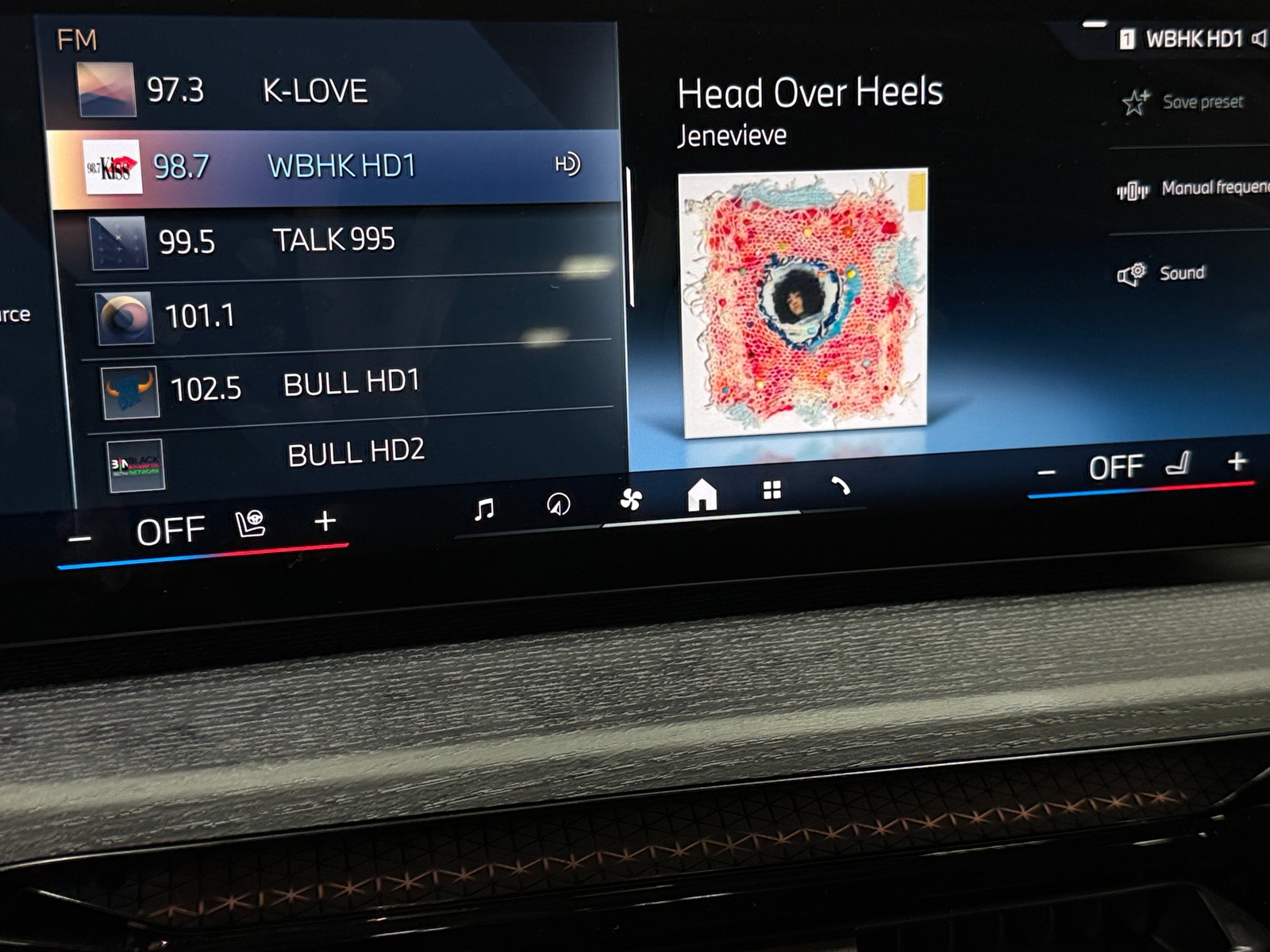 Thumbnail: 2025 BMW 3 Series - 3