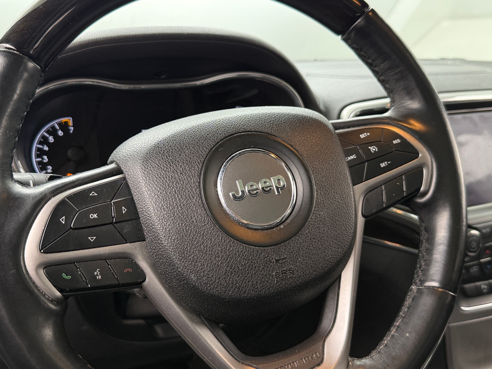 Thumbnail: 2018 Jeep Grand Cherokee - 4