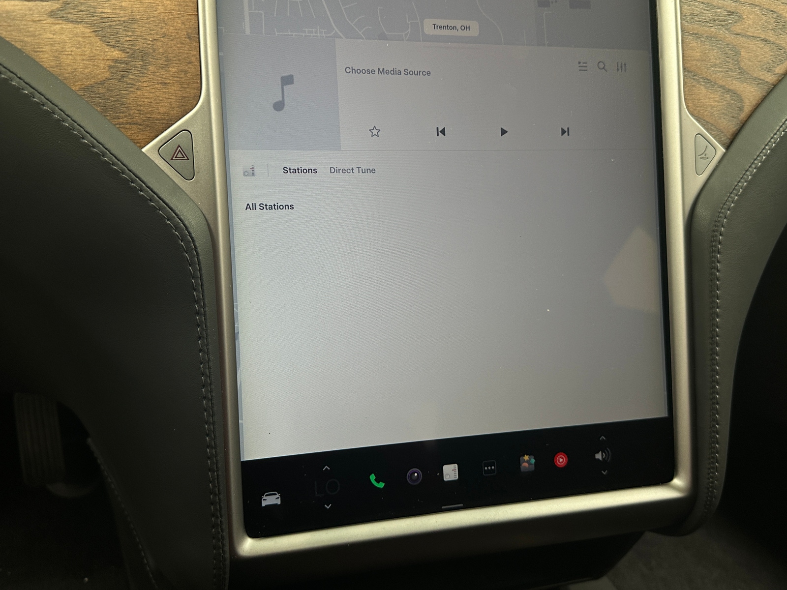 Thumbnail: 2019 Tesla Model S - 3