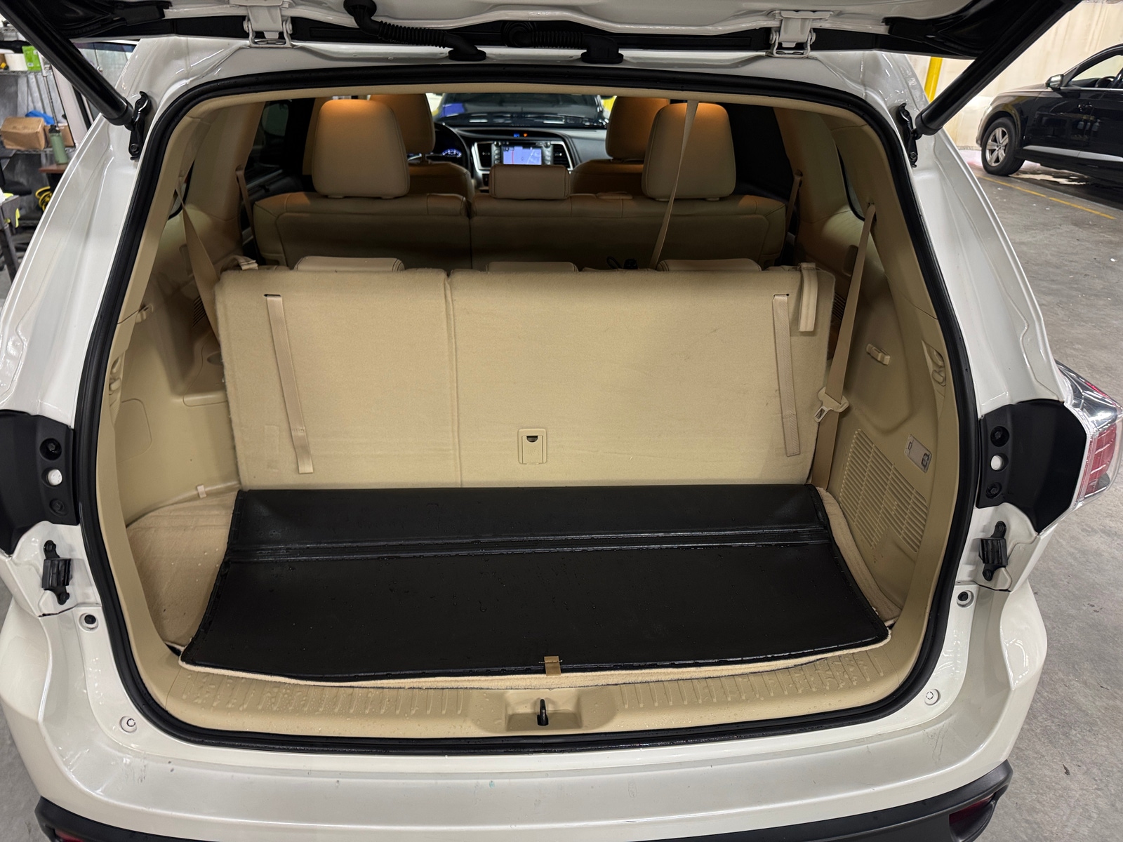 Thumbnail: 2016 Toyota Highlander - 6