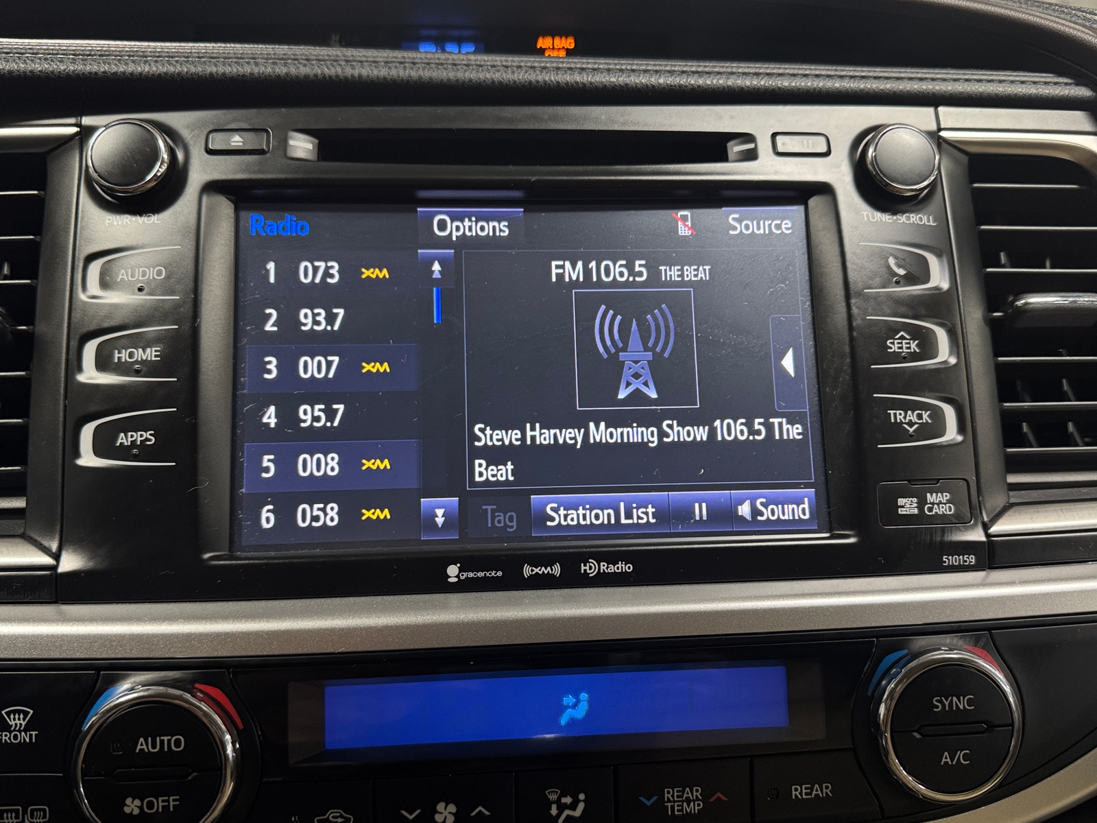 Thumbnail: 2016 Toyota Highlander - 3