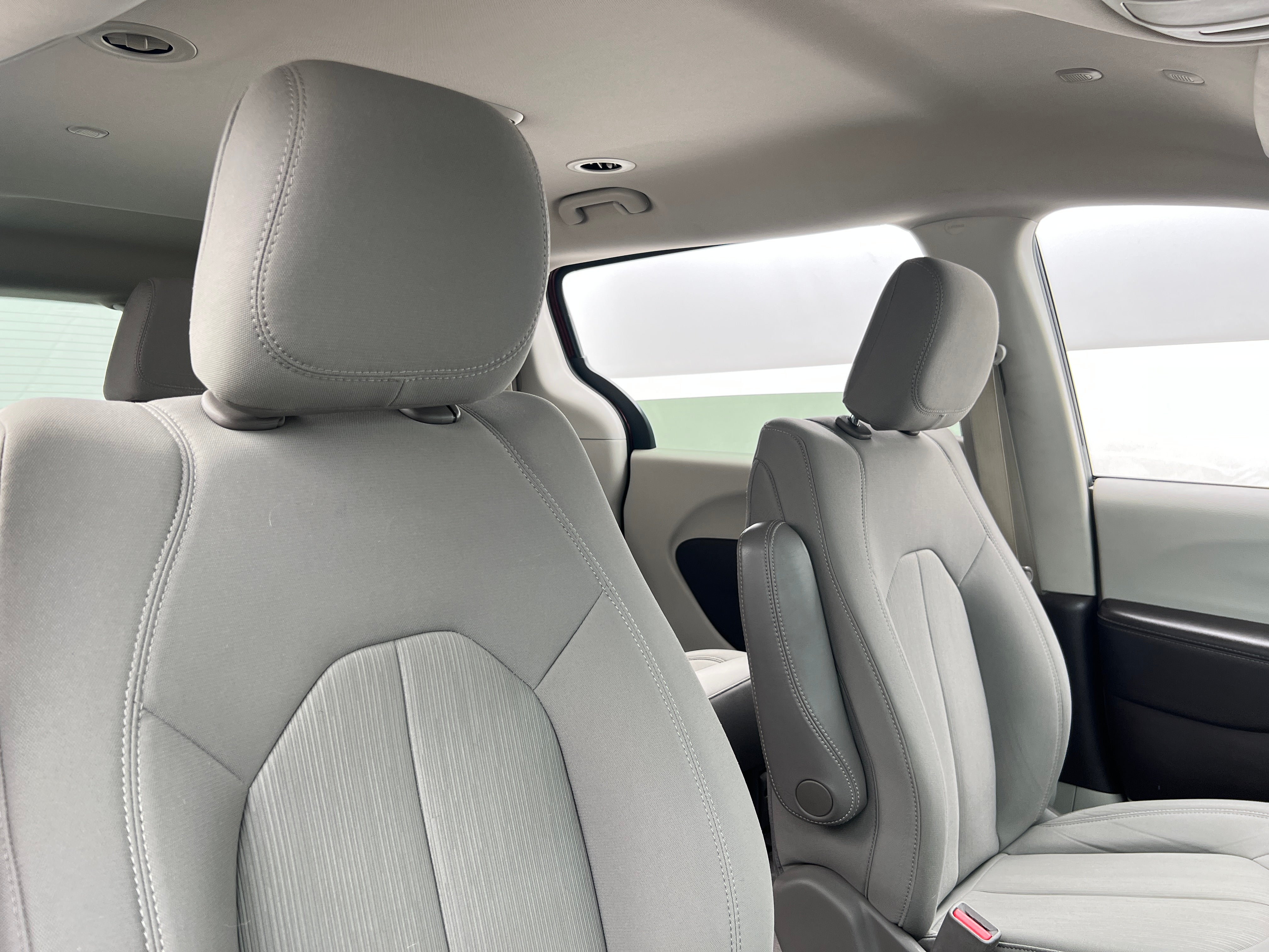 2021 Chrysler Voyager