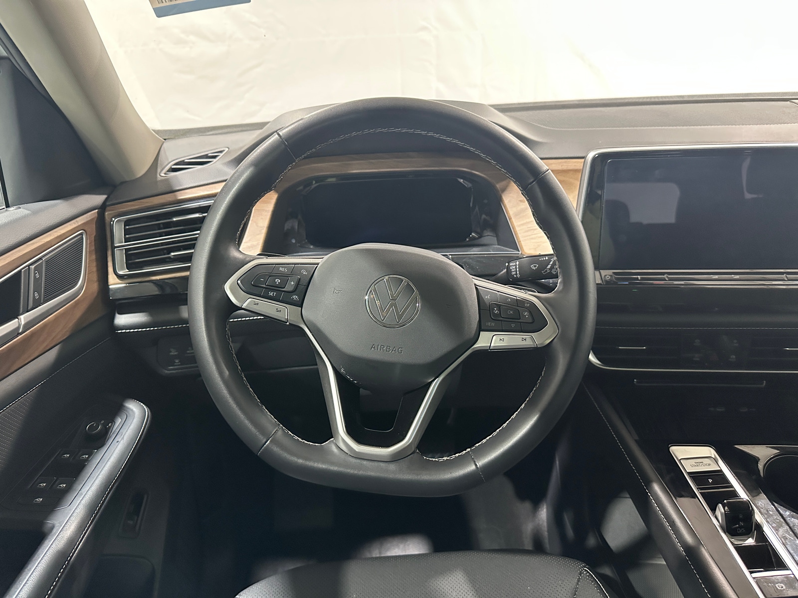 Thumbnail: 2025 Volkswagen Atlas - 4