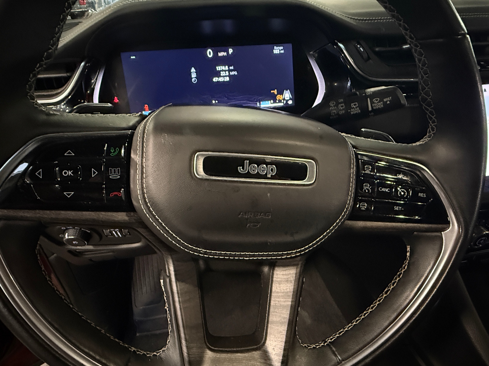 Thumbnail: 2022 Jeep Grand Cherokee - 4