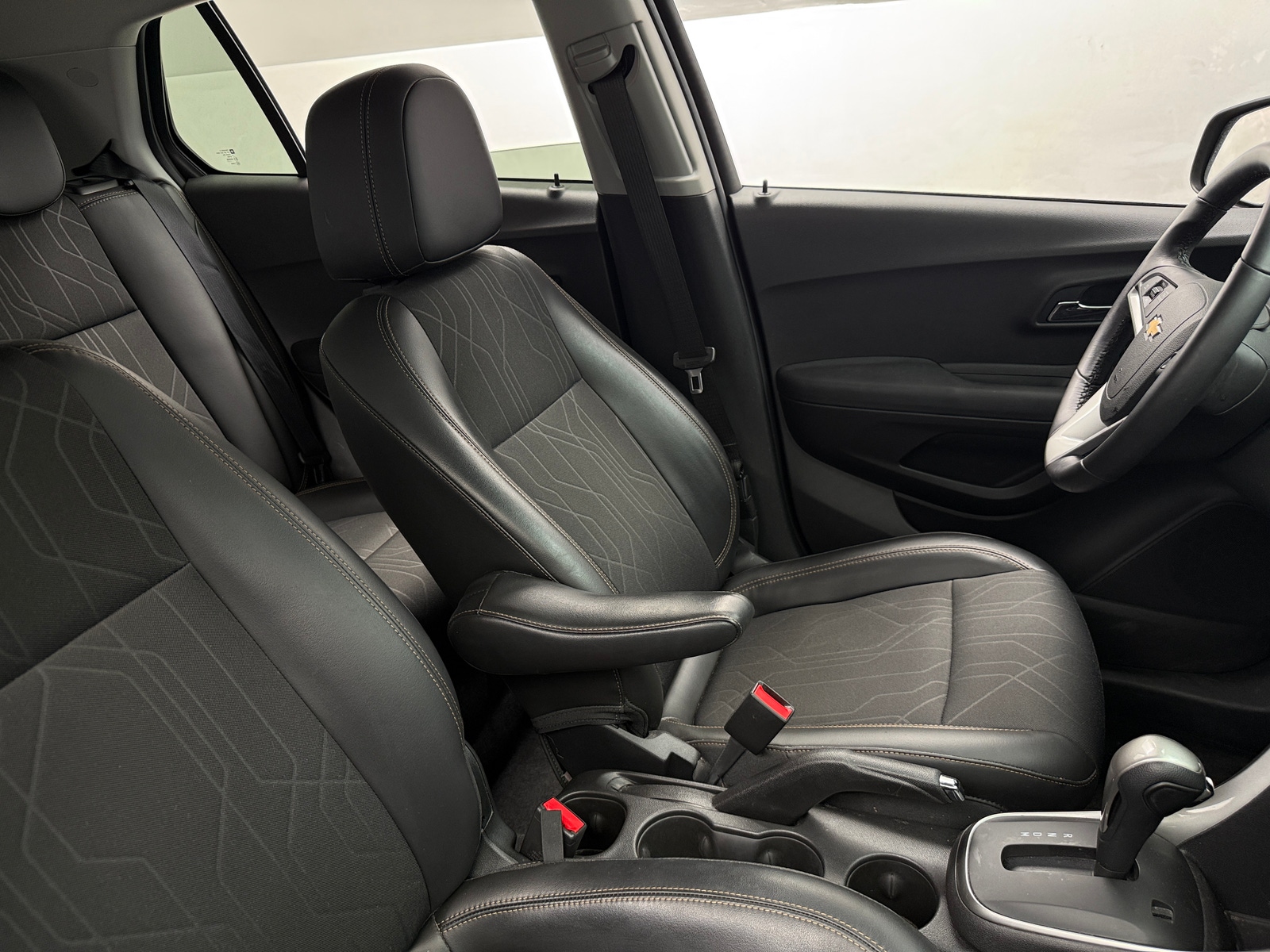 Thumbnail: 2018 Chevrolet Trax - 2