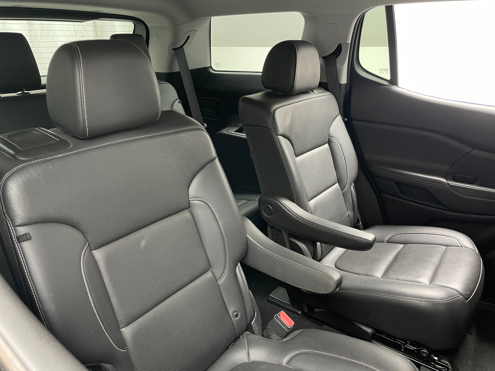 Thumbnail: 2023 GMC Acadia - 5