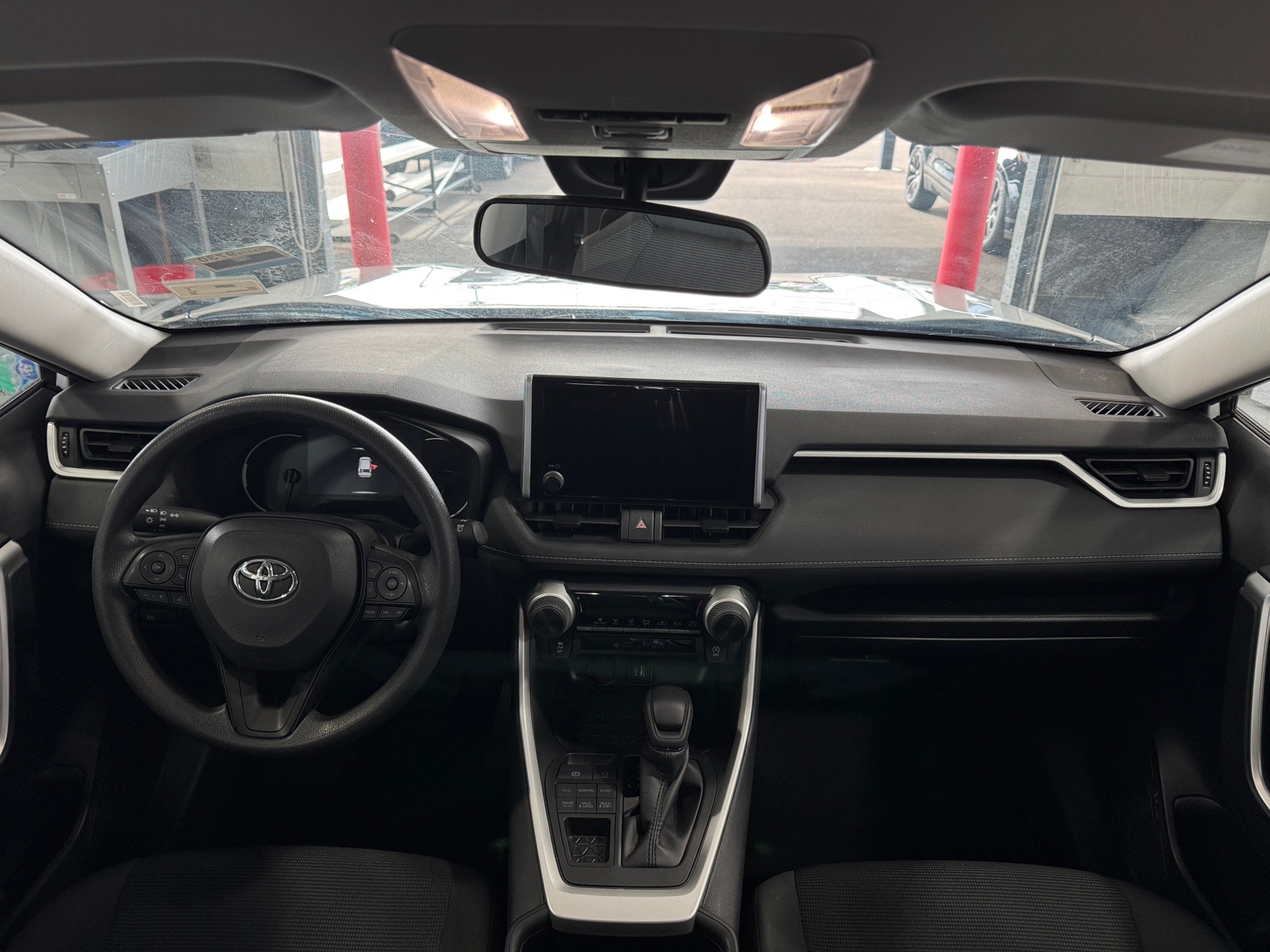 Thumbnail: 2025 Toyota RAV4 - 3