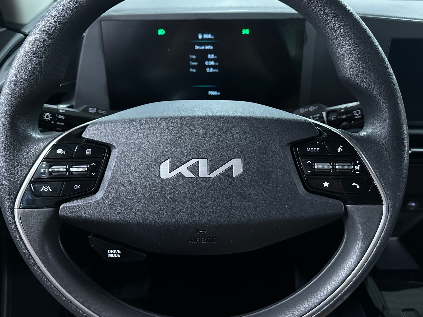 Thumbnail: 2024 Kia Niro - 5