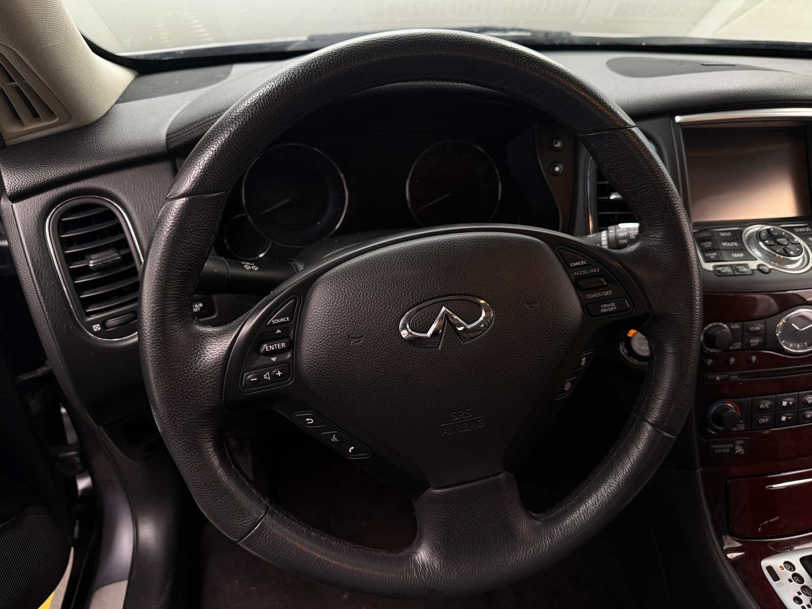 Thumbnail: 2017 INFINITI QX50 - 4