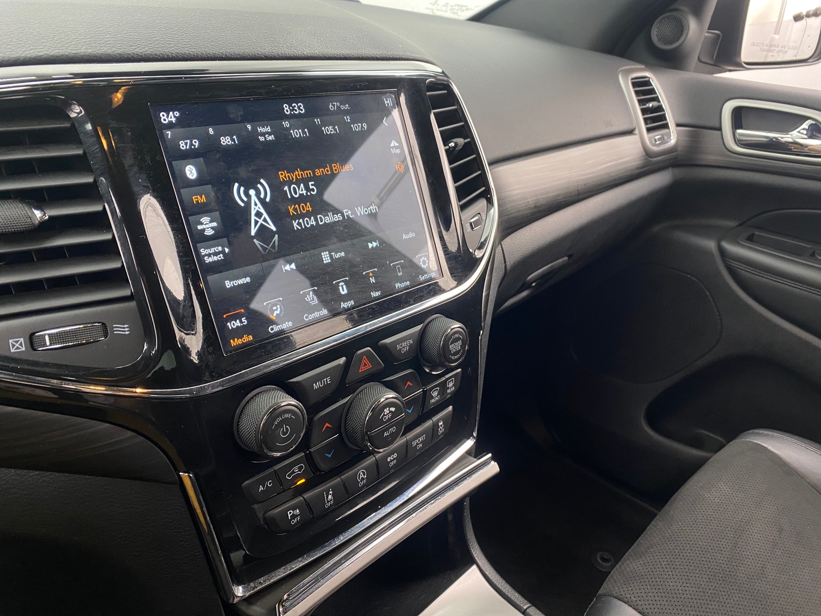 Thumbnail: 2022 Jeep Grand Cherokee - 3