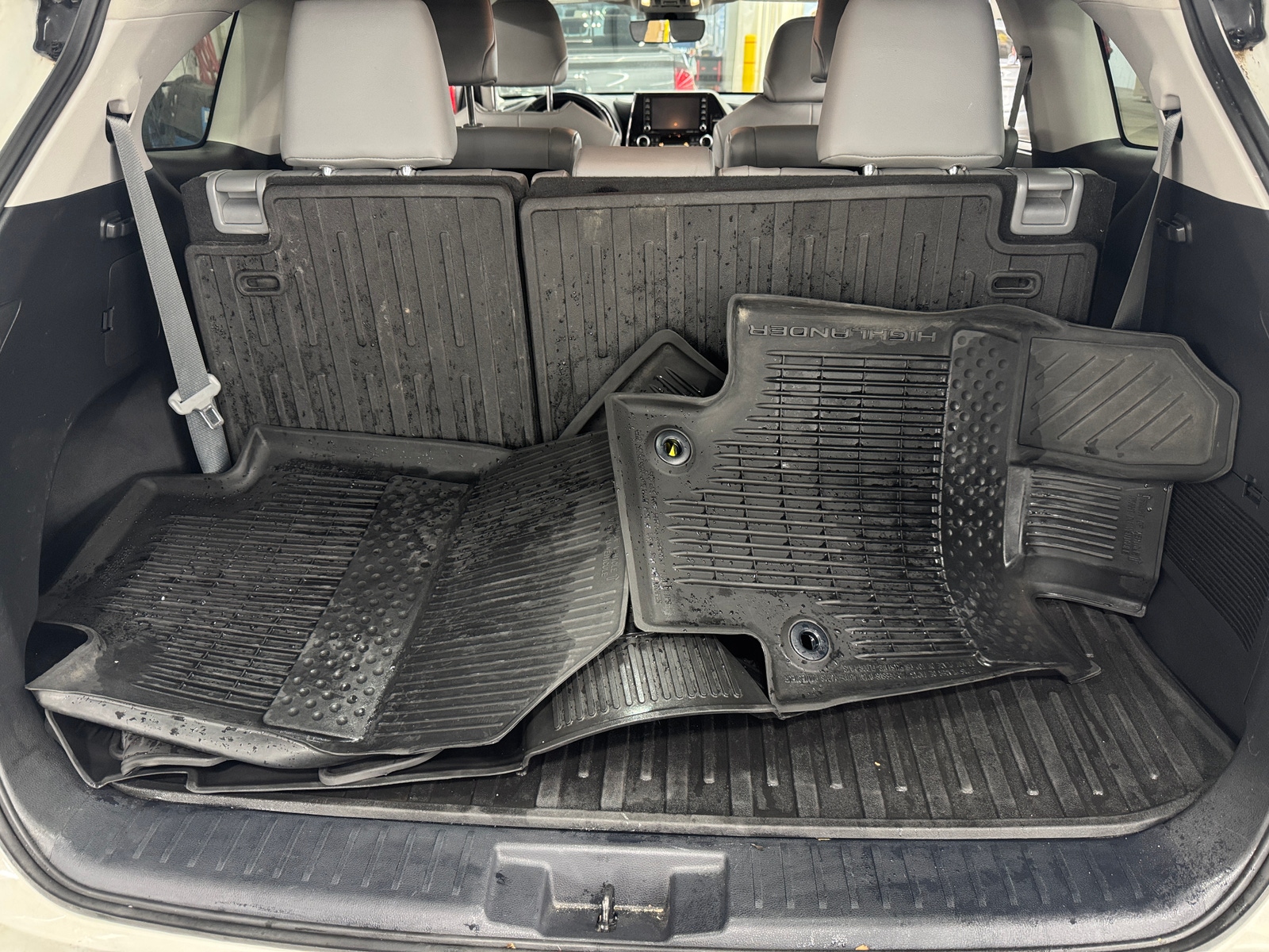 Thumbnail: 2021 Toyota Highlander - 6