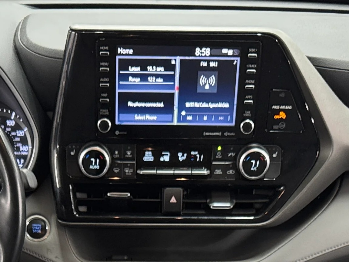 Thumbnail: 2021 Toyota Highlander - 3