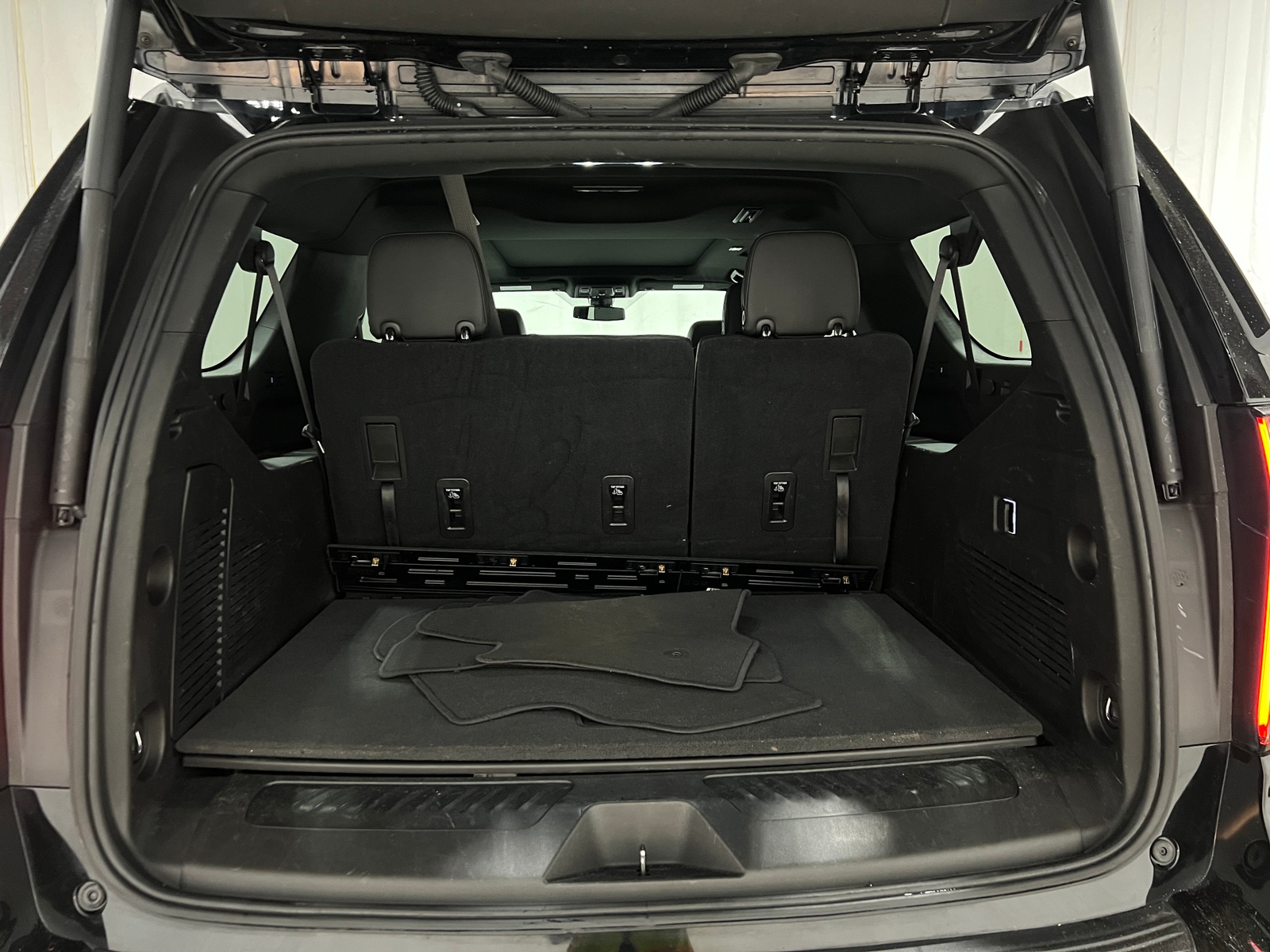 Thumbnail: 2021 Chevrolet Suburban - 6