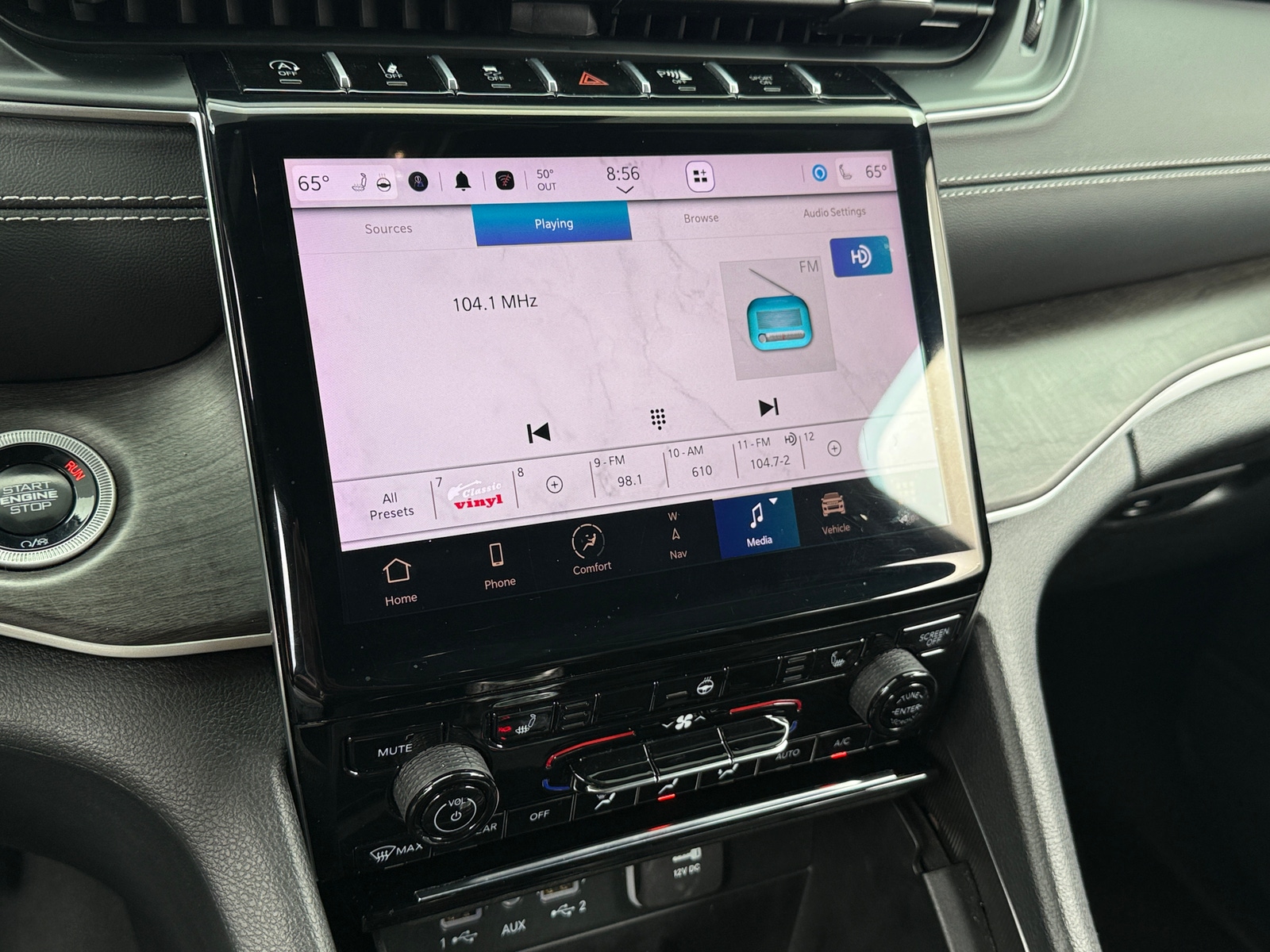 Thumbnail: 2024 Jeep Grand Cherokee - 3