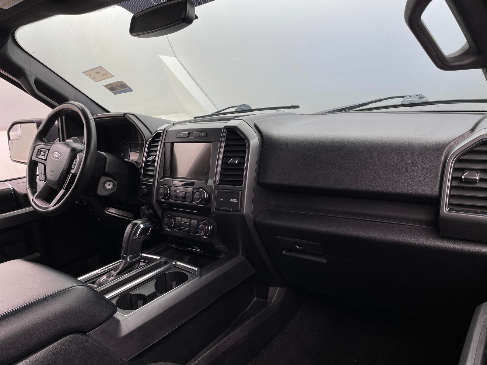 Thumbnail: 2018 Ford Econoline - 3