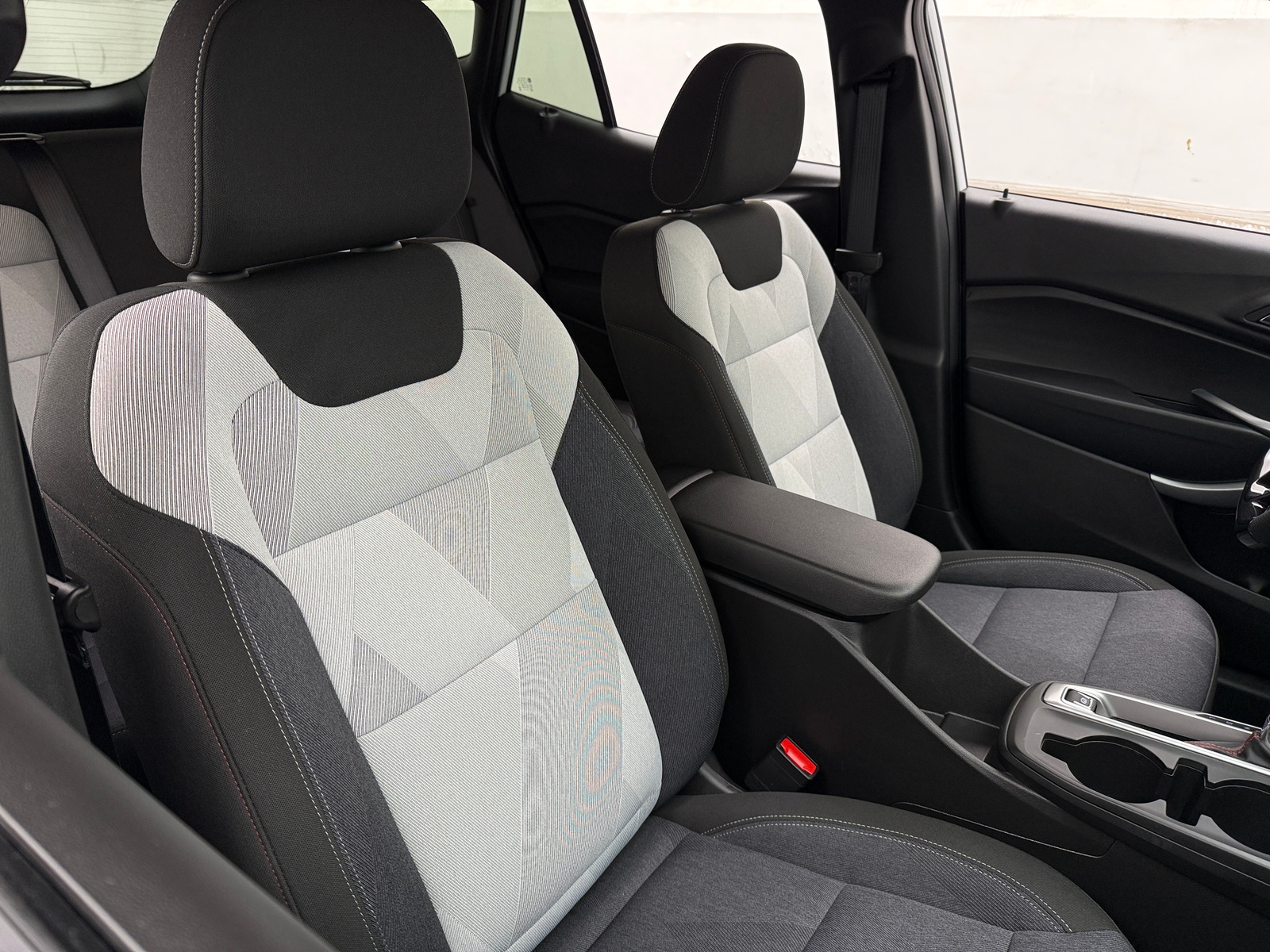 Thumbnail: 2025 Chevrolet Trax - 2