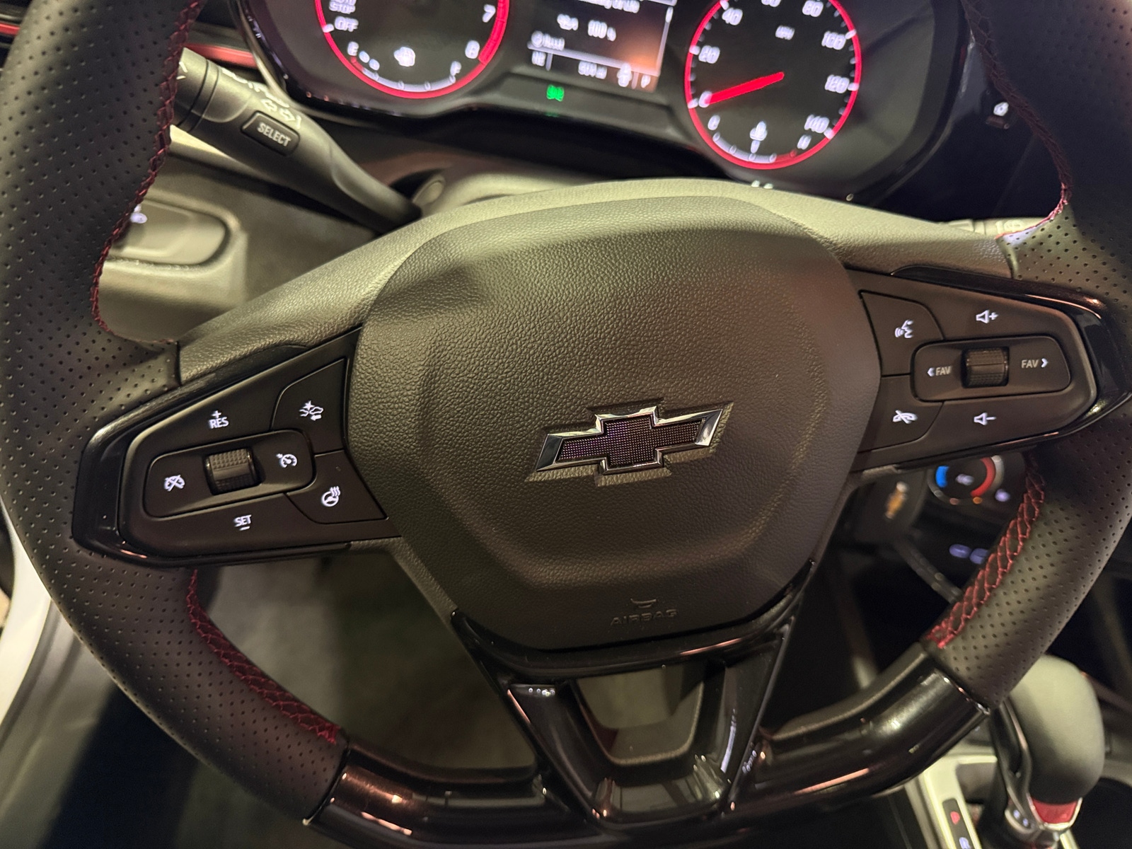 Thumbnail: 2025 Chevrolet Trax - 5