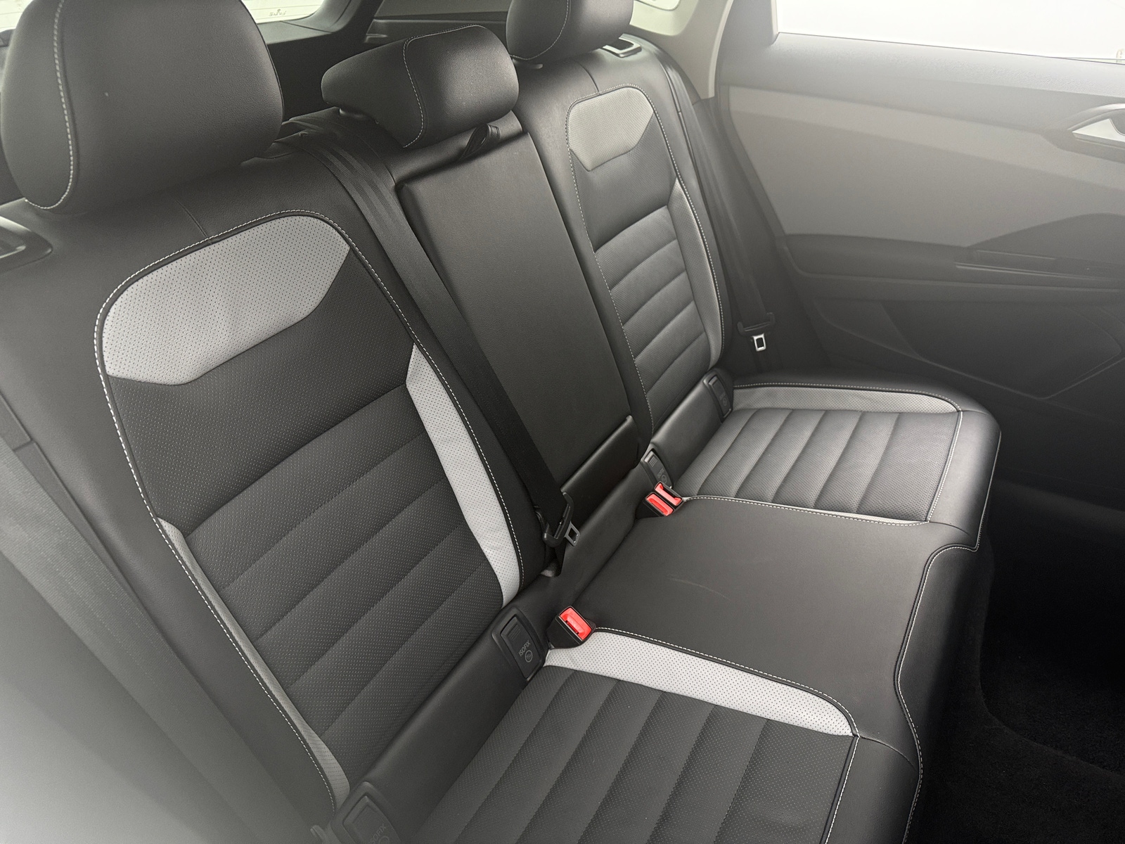 Thumbnail: 2022 Volkswagen Taos - 5