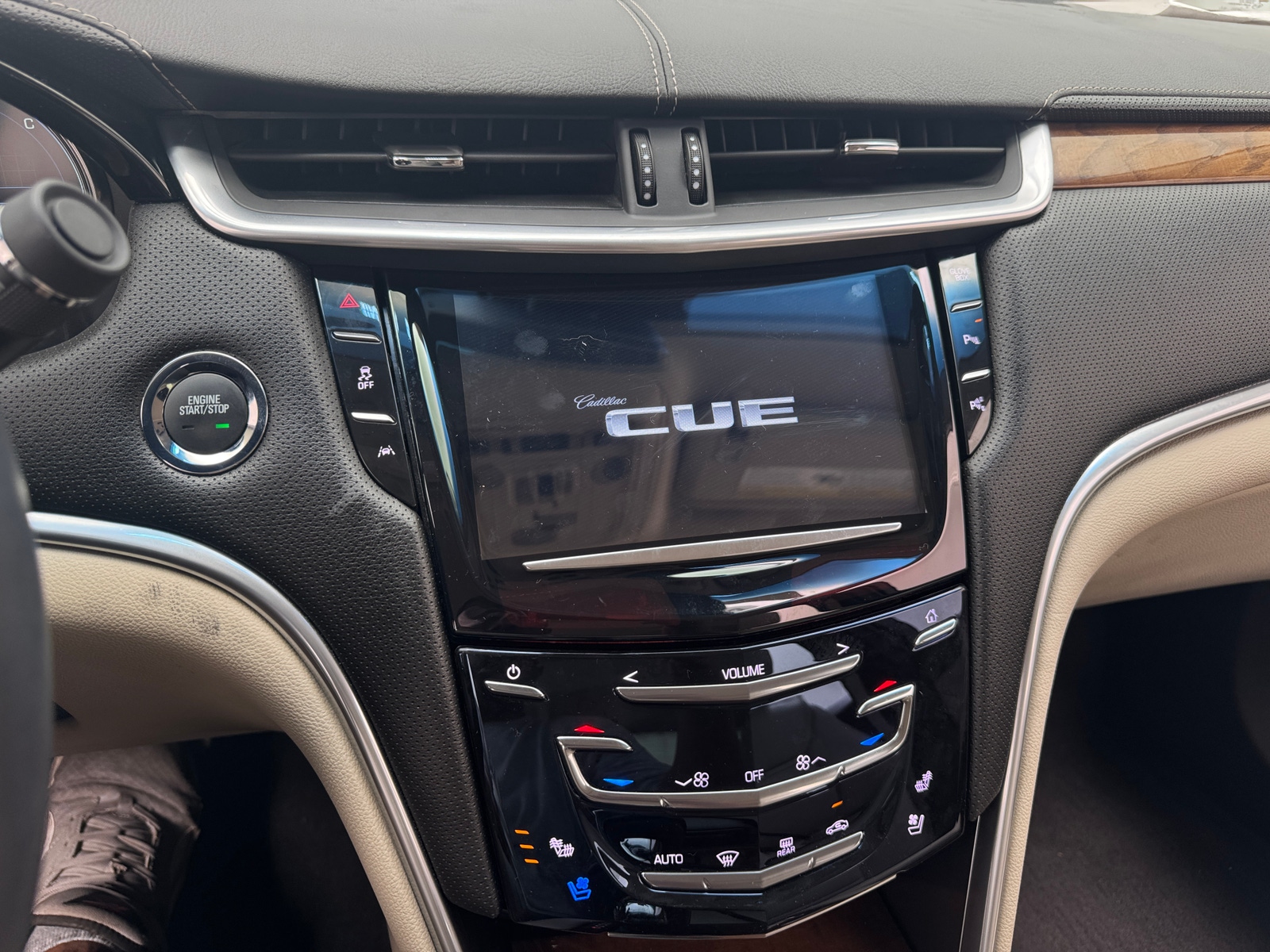 Thumbnail: 2019 Cadillac XTS - 3