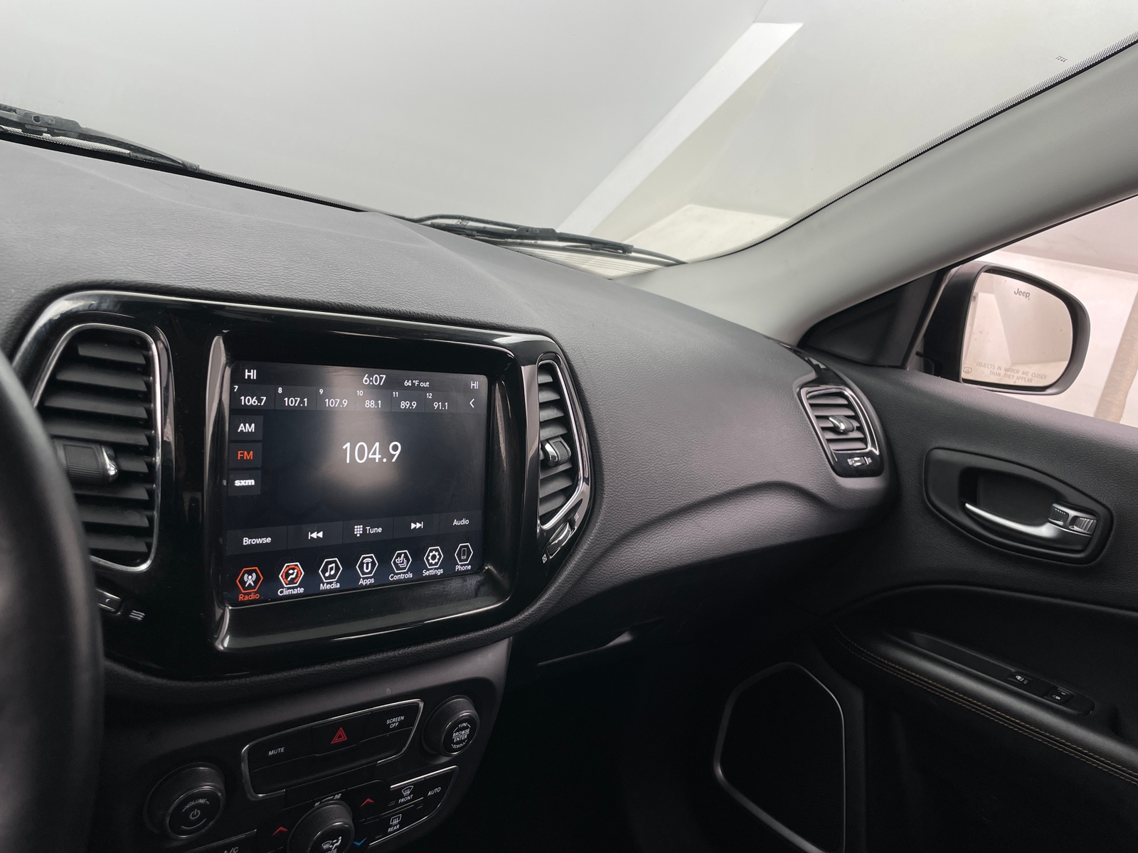 Thumbnail: 2019 Jeep Compass - 3