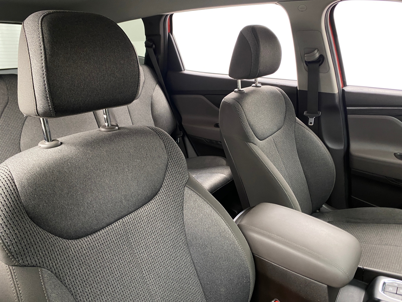 Thumbnail: 2019 Hyundai Santa Fe - 2