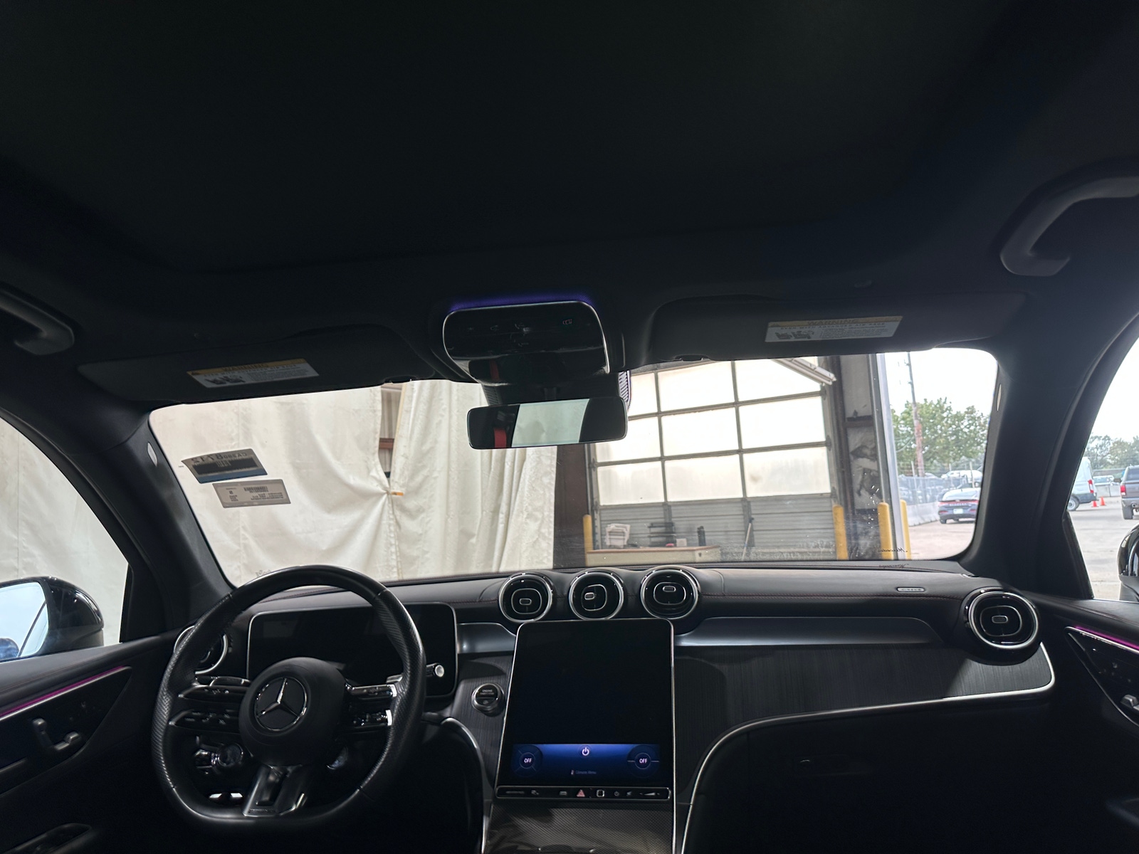 Thumbnail: 2025 Mercedes-Benz GLC - 2